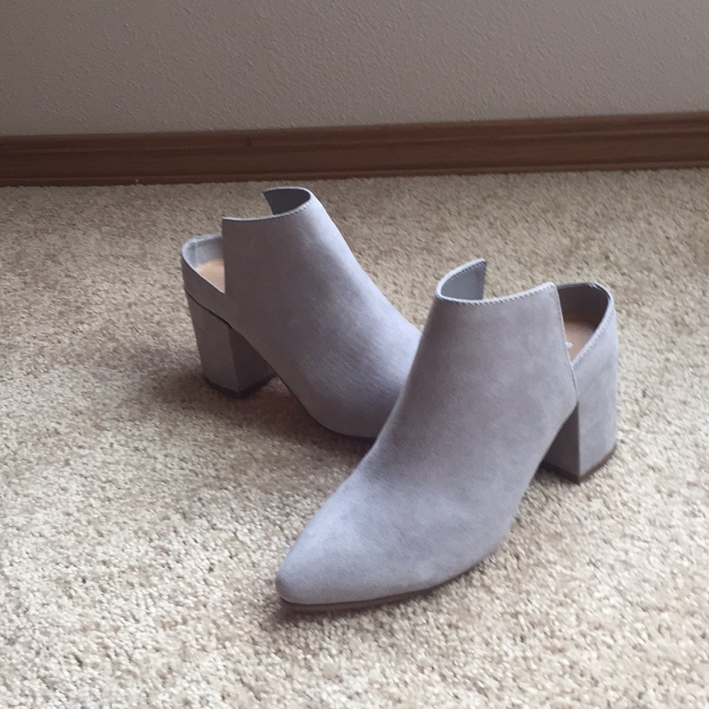 Express size 6 heeled mules booties. Like new. - Picture 3 of 4